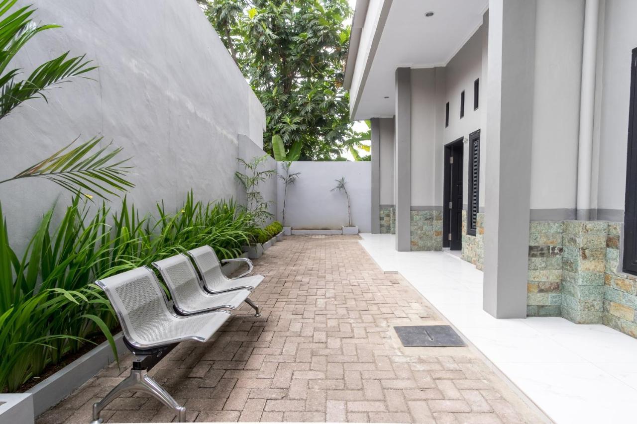 Oyo 470 Green Kno Medan Exterior photo